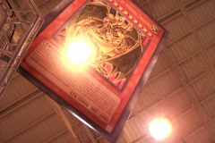 Eine-riesengrosse-Yugioh-Karte